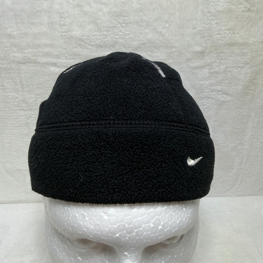 Nike Fleece Beanie Black Skull Cap Athletic Winter Hat Embroidered Swoosh‎ Logo